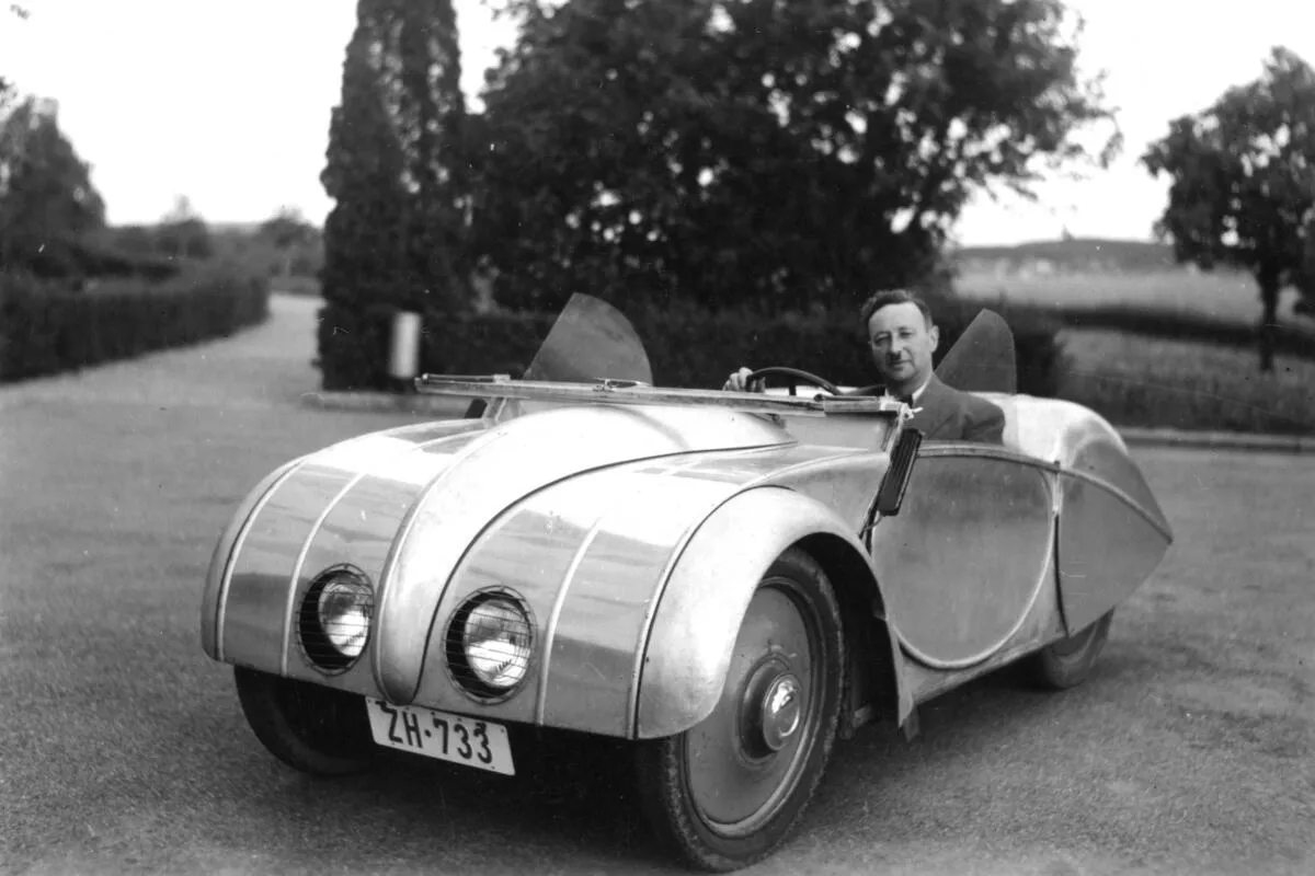 Josef Ganz in the aluminium-bodied Silberfisch prototype, 1938